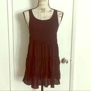 4/$20 Forever 21 Black Flowy Tunic Top